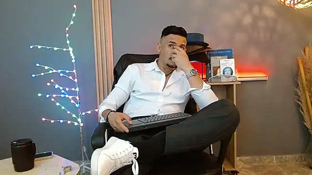 Reiko 85  online show from 02-10-26, 06:07