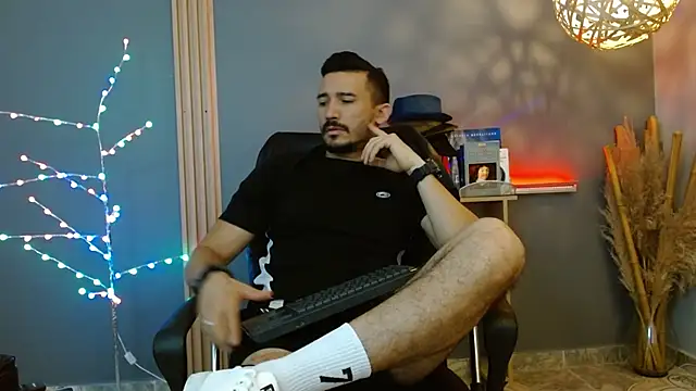 Reiko 85  online show from 02-08-26, 02:59