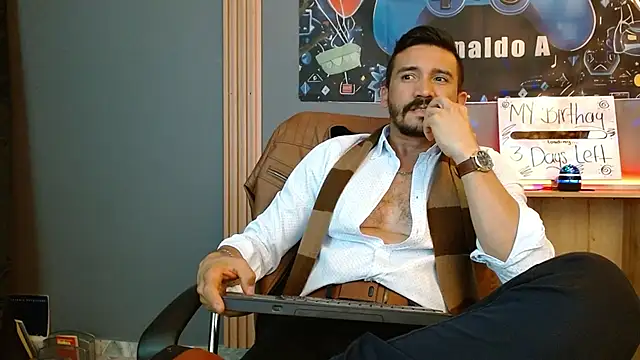 Reiko 85  online show from 04-15-26, 07:58