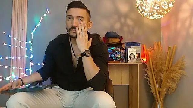 Reiko 85  online show from 03-15-26, 02:24