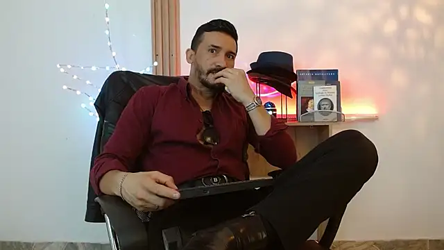 Reiko 85  online show from 01-13-26, 02:32