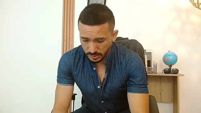 Reiko 85  online show from 09-10-25, 02:38