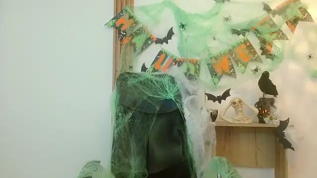 Reiko 85  online show from 10-11-25, 07:48