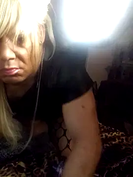 Snapshot of Cumhrd777 chatting on 09-29-25, 09:05 Cumhrd777 online show from 09-29-25, 09:05