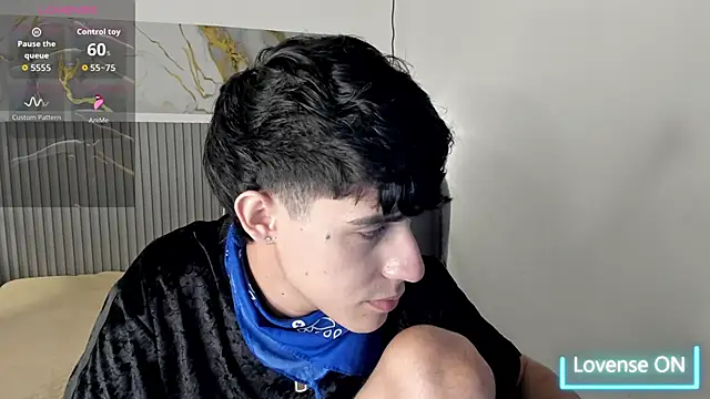 Dyla n18 online show from 04-17-26, 08:33