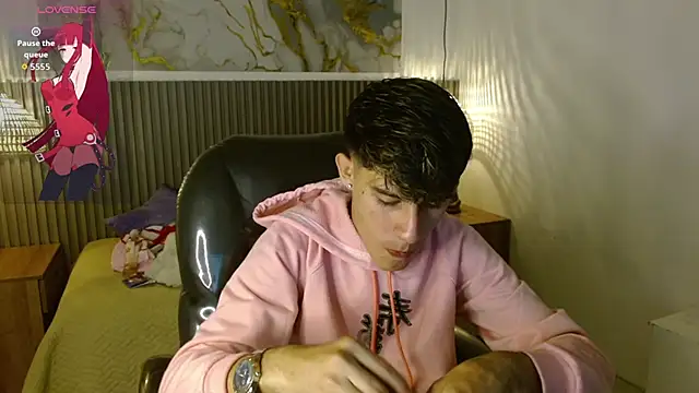 Dyla n18 online show from 09-24-25, 09:43