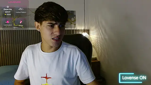 Dyla n18 online show from 11-12-25, 08:34