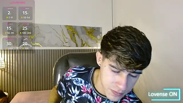 Dyla n18 online show from 11-28-25, 07:36