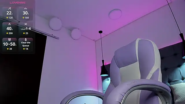 Dyla n18 online show from 09-13-25, 10:32