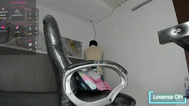 Dyla n18 online show from 03-19-26, 08:09