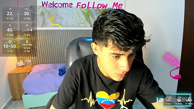 Snapshot of Dyla_n18 chatting on 06-25-26, 06:57 Dyla n18 online show from 06-25-26, 06:57