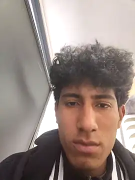 alexander32r online show from 12-17-25, 04:01