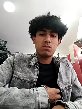 alexander32r online show from 09-24-25, 04:46