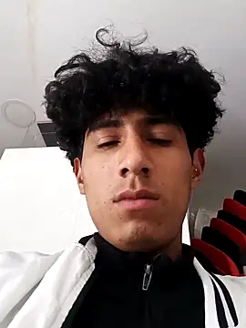 alexander32r online show from 09-11-25, 03:56