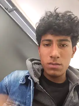 alexander32r online show from 12-19-25, 04:53