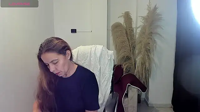 Snapshot of Milf_karlye chatting on 06-14-26, 09:10 Milf karlye online show from 06-14-26, 09:10