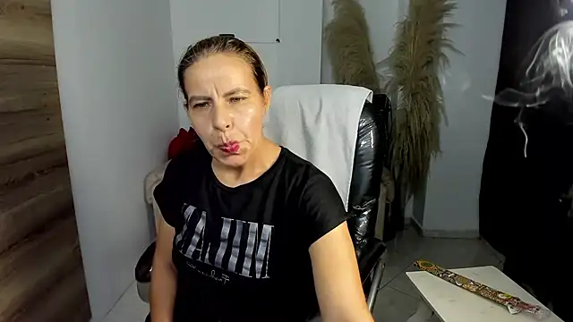 Milf karlye online show from 04-07-26, 02:02