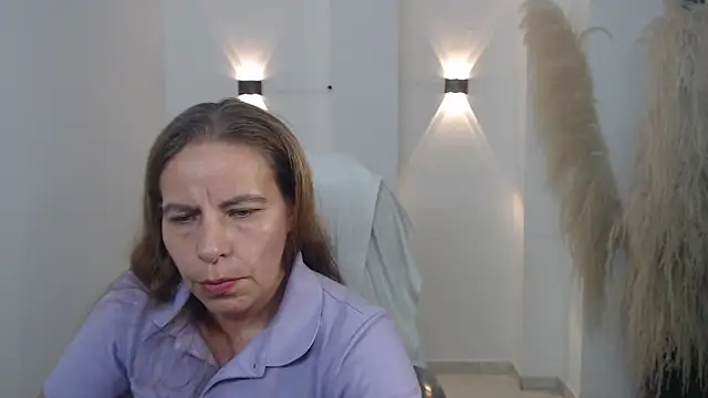 Milf karlye online show from 12-17-25, 02:49