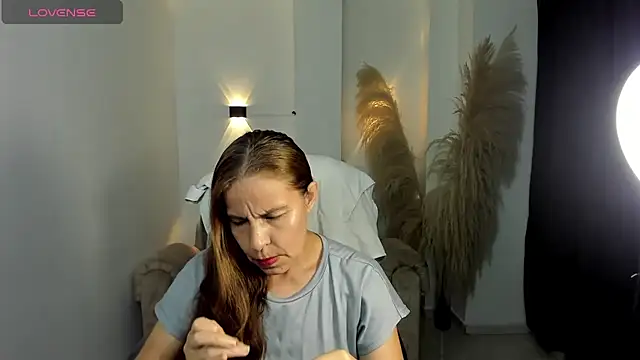 Milf karlye online show from 02-14-26, 03:07