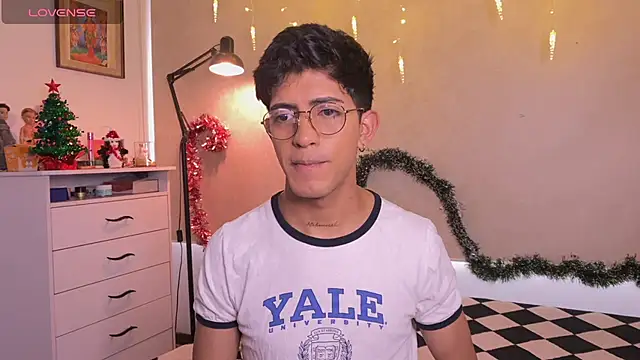 teobowny  online show from 12-17-25, 06:46