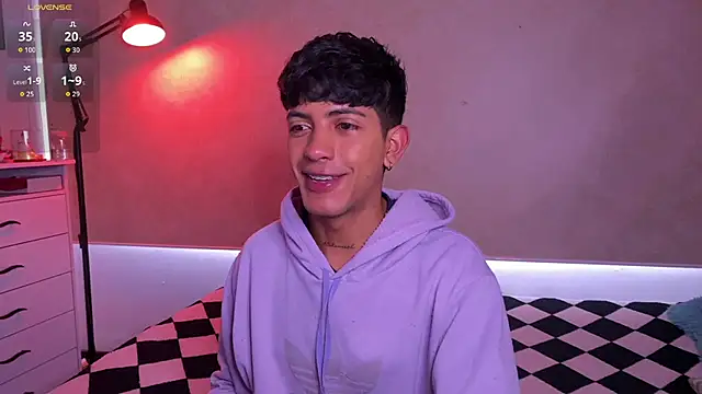 teobowny  online show from 10-07-25, 12:39