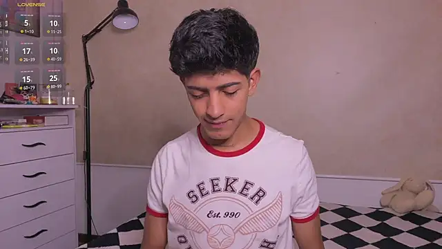 teobowny  online show from 11-14-25, 04:16