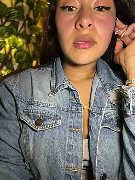 Liulee online show from 03-08-26, 02:04