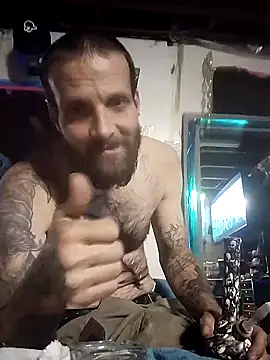 Snapshot of Whipit323 chatting on 12-07-24, 05:32 Whipit323 online show from 12-07-24, 05:32