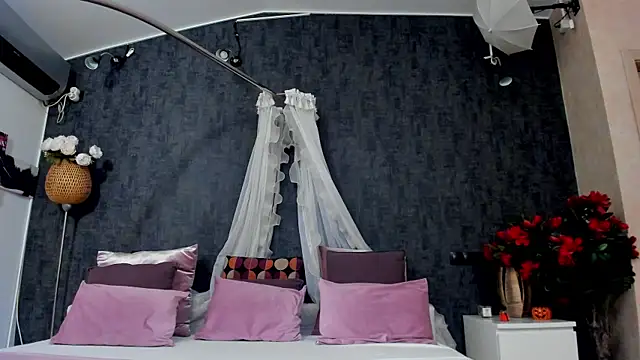 miss sophieX online show from 01-07-26, 05:01