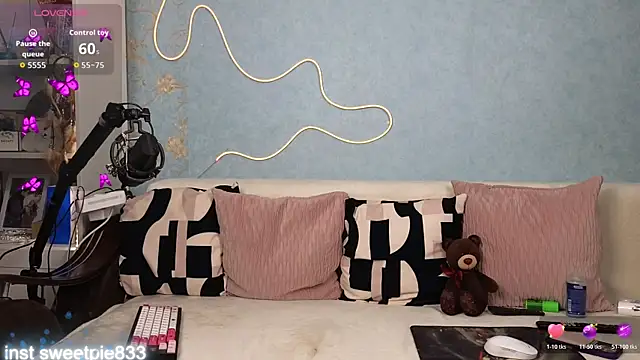 Anal Girl  online show from 12-16-25, 04:11