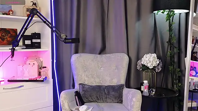 Anal Girl  online show from 05-21-26, 06:16