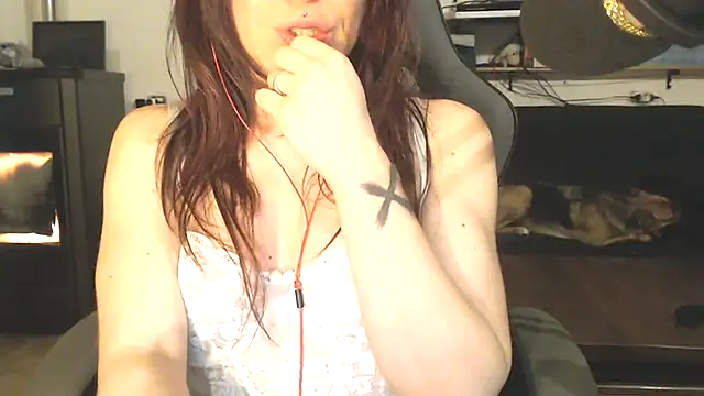 complicata mente online show from 03-22-25, 05:20