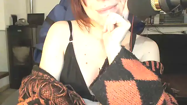 complicata mente online show from 03-18-25, 05:55