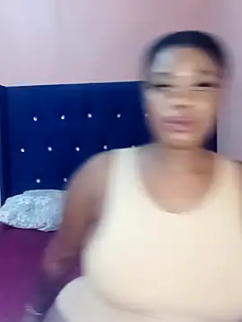 Luciouslips00 online show from 04-15-26, 12:53