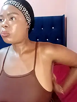 Luciouslips00 online show from 02-01-26, 10:24