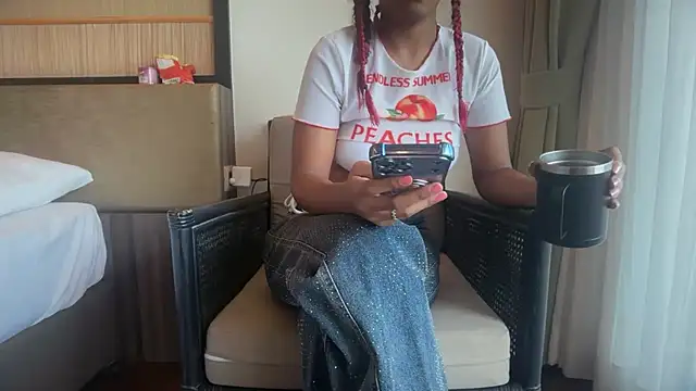 HornyBabe  online show from 05-21-26, 11:46