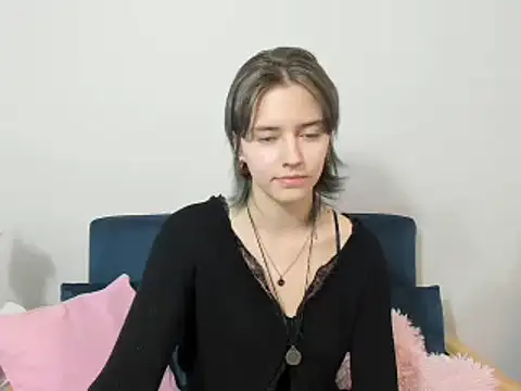 DevineNatalie online show from 12-18-24, 07:30