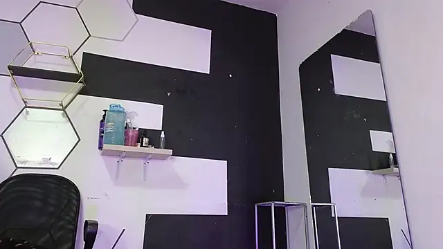 haileycat online show from 10-10-25, 12:55