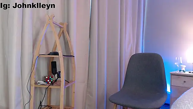 Snapshot of jonhklleyn chatting on 05-18-26, 07:40 jonhklleyn online show from 05-18-26, 07:40