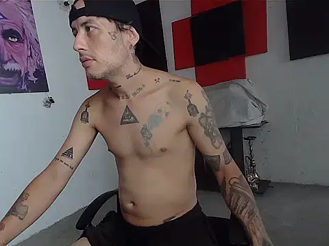 patrik tattoo  online show from 05-28-26, 04:46