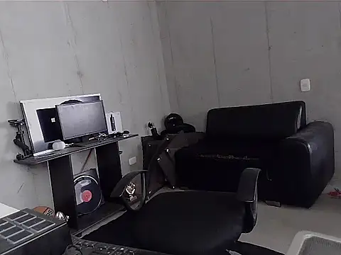 Snapshot of patrik_tattoo_ chatting on 02-08-26, 05:10 patrik tattoo online show from 02-08-26, 05:10