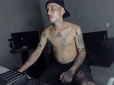 Snapshot of patrik_tattoo_ chatting on 02-09-26, 05:38 patrik tattoo online show from 02-09-26, 05:38