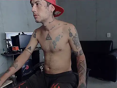 Snapshot of patrik_tattoo_ chatting on 03-23-26, 05:35 patrik tattoo online show from 03-23-26, 05:35