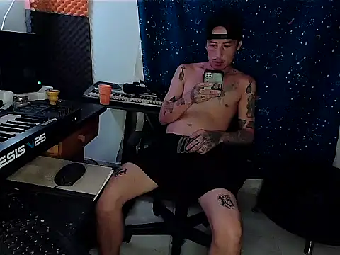 patrik tattoo  online show from 03-13-25, 02:38