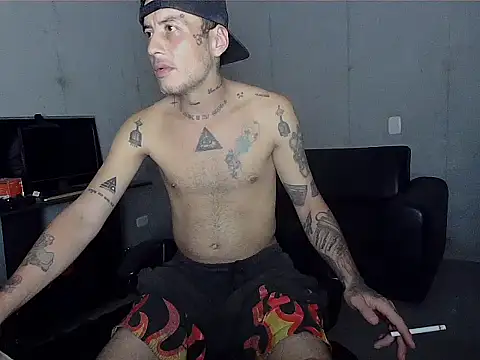 Snapshot of patrik_tattoo_ chatting on 03-20-26, 05:08 patrik tattoo online show from 03-20-26, 05:08