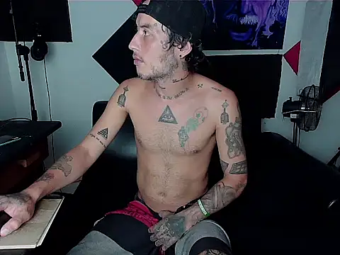 patrik tattoo  online show from 09-21-25, 08:58