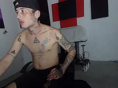 patrik tattoo  online show from 04-24-26, 04:36