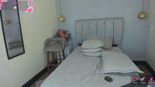 Snapshot of tutu_milf chatting on 07-12-26, 12:28 tutu milf online show from 07-12-26, 12:28