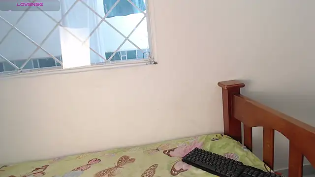 Lola sweeet18 online show from 01-07-26, 11:48
