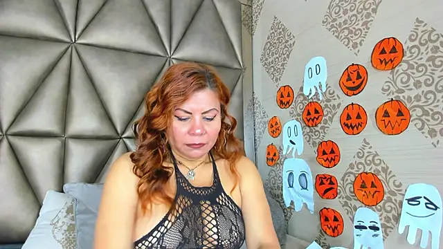 Corina Taylor  online show from 10-24-25, 11:53